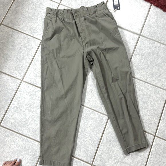 NWT Universal Thread army green size 18 elastic waist button pant! - Picture 1 of 5